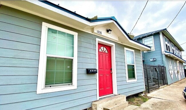 Building Photo - Morgan Unit 1808 Morgan