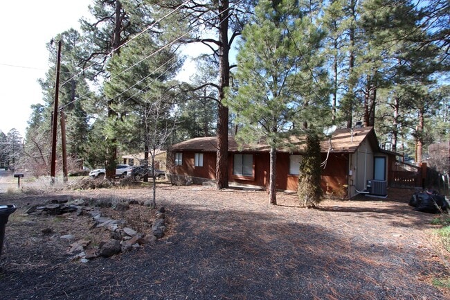 Photo - Fully Furnished 4-Bed Home in Kachina Village with Bonus Rec Room