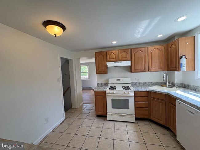 Photo - 2515 Woodleigh Rd