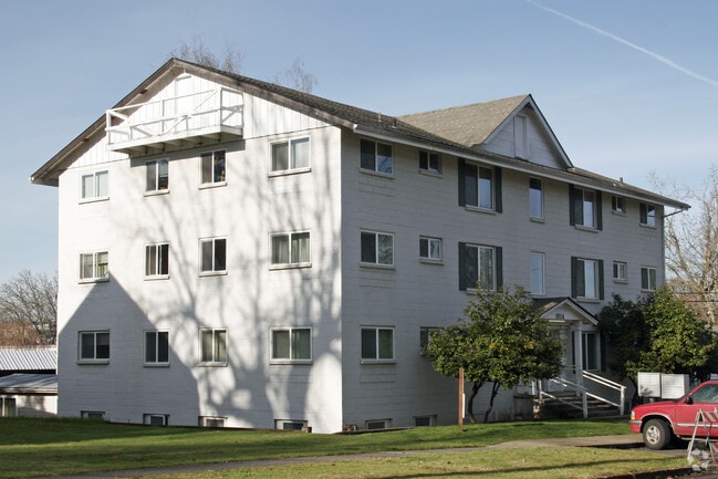 Cedar Street Apartments