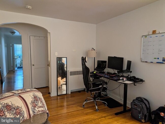 Building Photo - 2433 N 50th St Unit 2ND FL