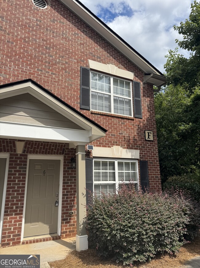 Building Photo - 460 S Barnett Shoals Rd