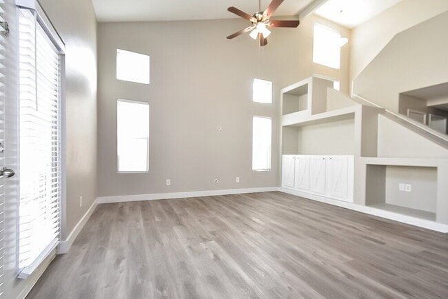 Photo - 7716 Donald Nelson Ave