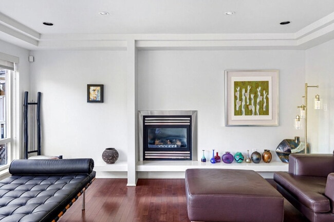 Photo - 1760 Queens Ave Unit SI ID1539965P