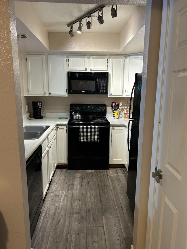 Photo - 1331 W Baseline Rd Unit #169