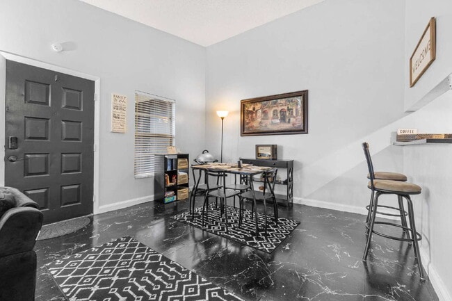 Photo - Chic & Cozy 2-Bed, 2-Bath Condo Retreat in Heart of Tampa Unit 201