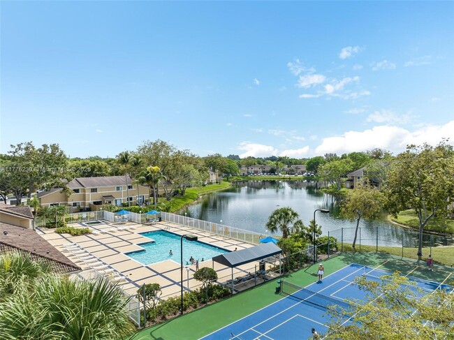 Building Photo - 351 Palm Way Unit 106 Rental
