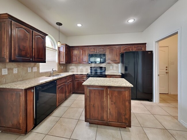 Photo - 1231 Spanish Moss Dr