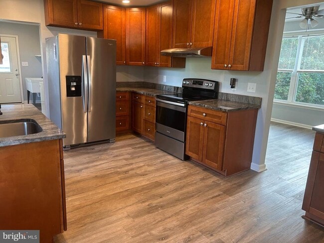 Photo - 2605 Maple Ave