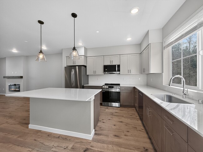 Photo - 1322 194th St SE