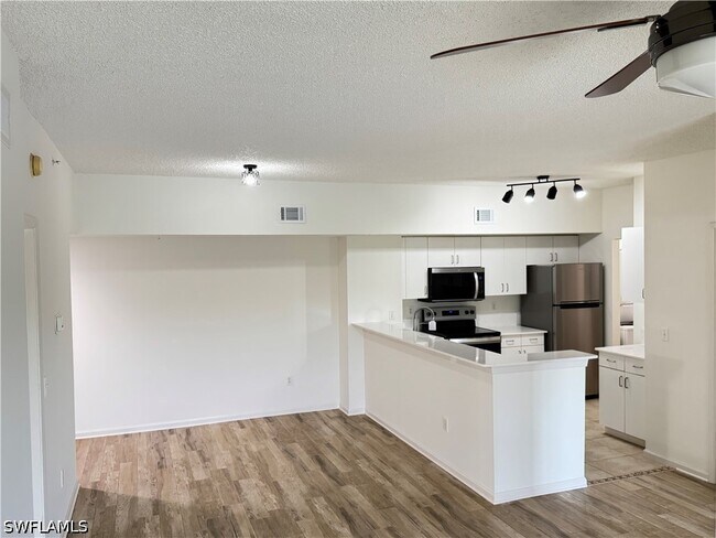 Photo - 1830 Florida Club Cir Unidad 4304