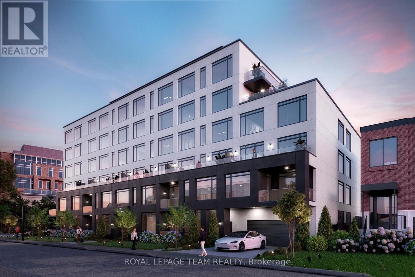 Photo - 398 Roosevelt Ave