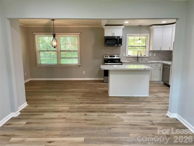 Photo - 819 Markwell Dr