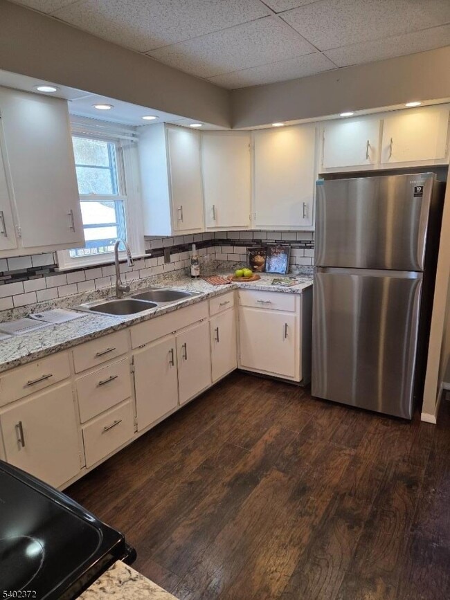 Photo - 150 Center St