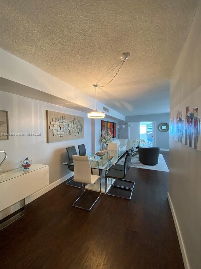 Photo - 905 Brickell Bay Dr Unit 327