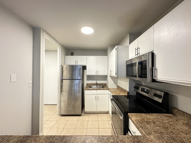 Photo - 1349 N Dearborn St Unit D61