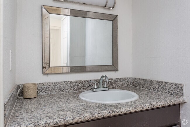 Photo - Schroeder Apartments