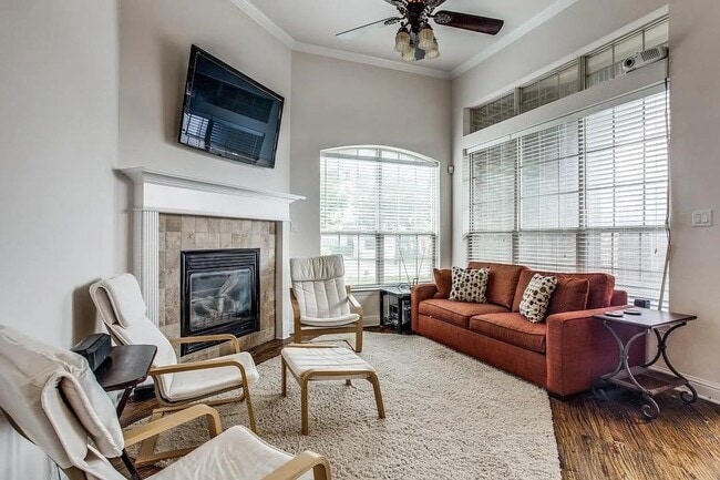 Photo - 2203 Kirby St