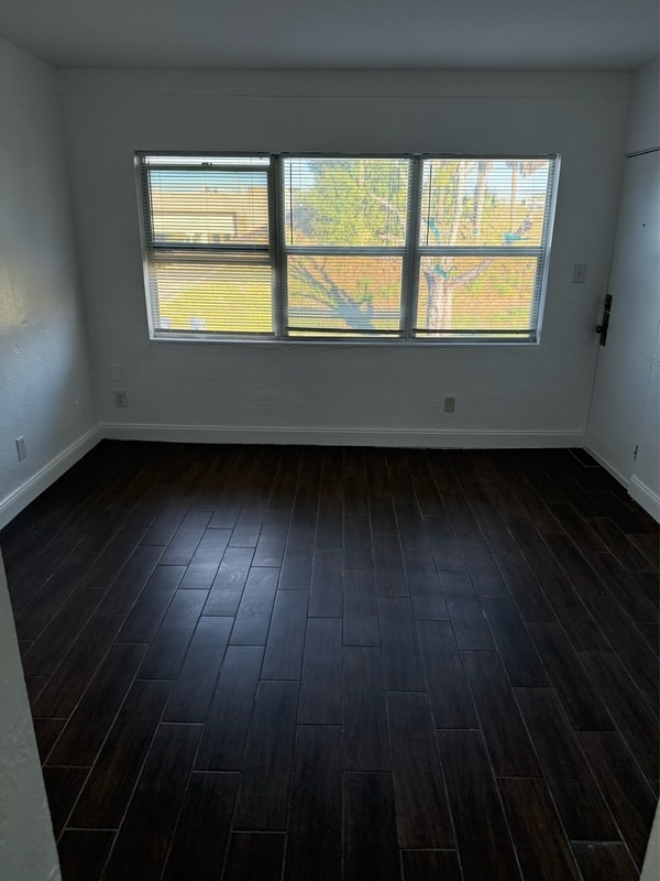 Photo - 2112 9th Ave N