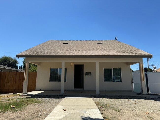 Building Photo - 3039 8th St Rental