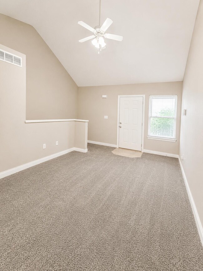 Photo - 7420 Arratt Ct