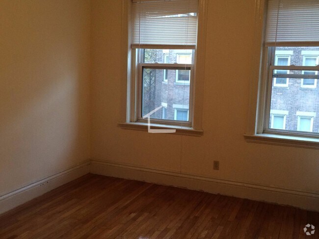 Building Photo - 107 Queensberry St Unit 8 Rental