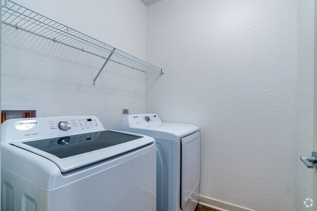 Modern Tahoe - 2BR, 2BA - 1,135SF - Laundry Room - ARIUM at Oviedo Park