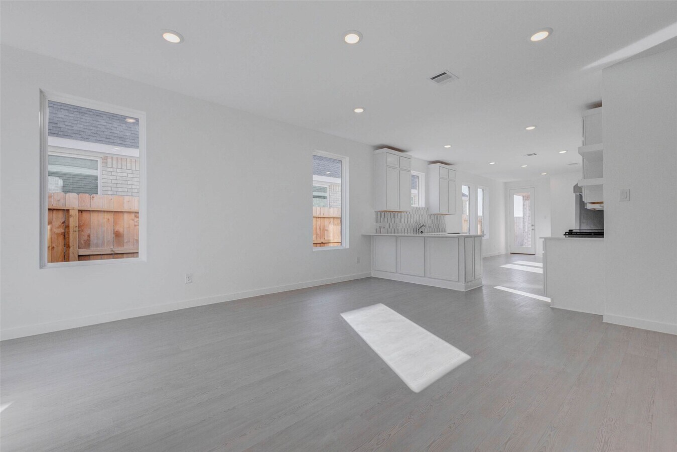 Photo - 5819 Majestic Sky Dr