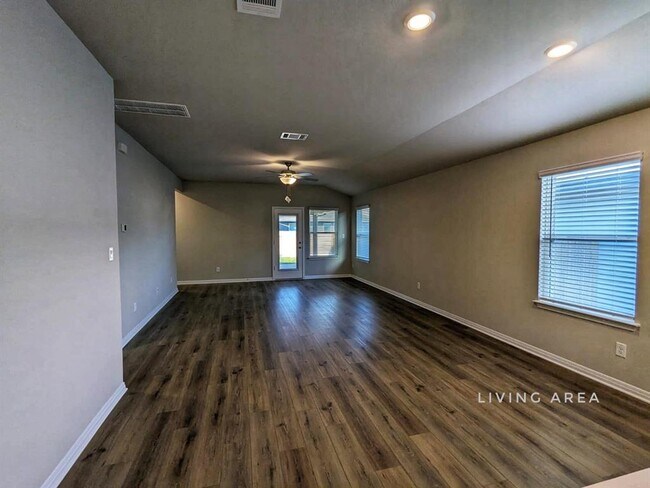 Photo - 2844 Moyer Ln