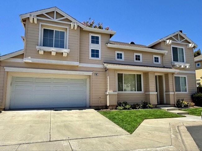 Building Photo - COMING SOON!| $3,750/ 3 BR – BEAUTIFUL ARDENWOOD HOME IN PRIME FREMONT LOCATION!