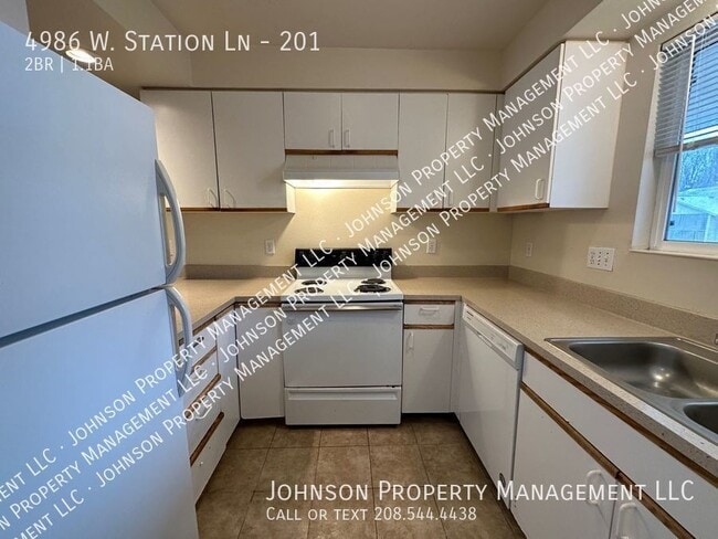 4986 W Station Ln Unit 201
