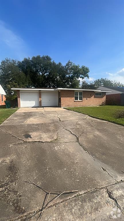 Building Photo - 2127 Walnut Ln Rental