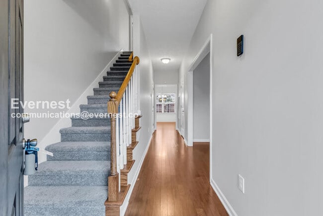 Photo - 2453 New Holland Cir