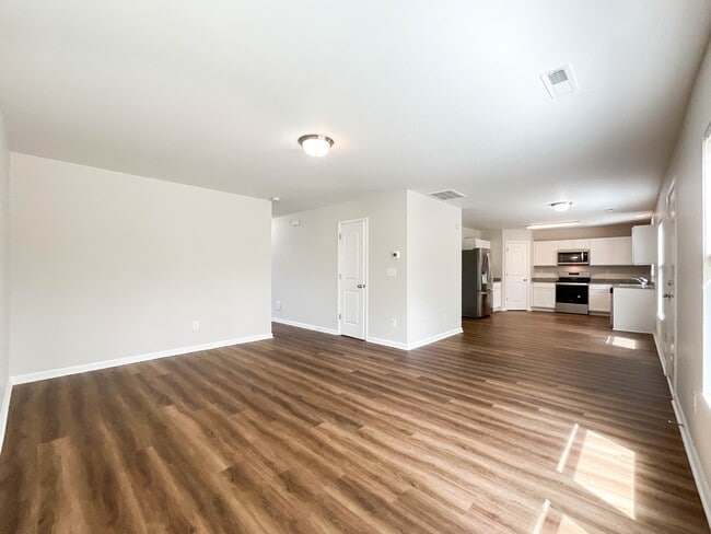 Photo - 337 Jared Steele Ln