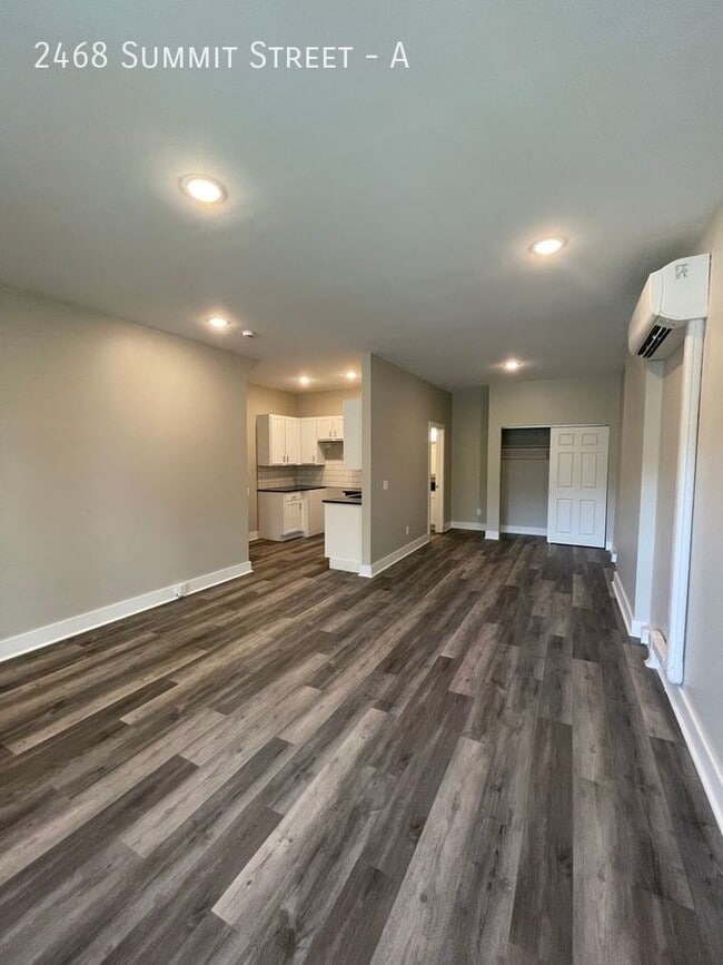 Photo - 2468 Summit St Unit A