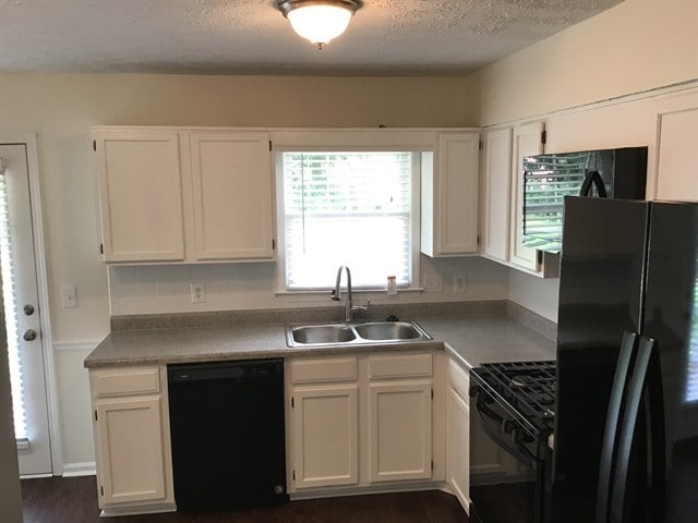 Photo - 999 Merrimac Way
