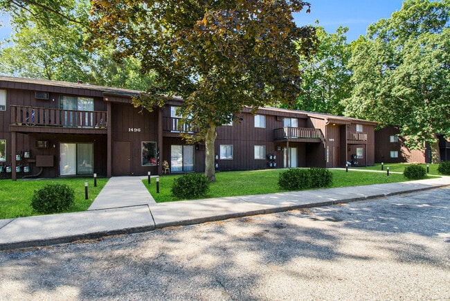Photo - Woodcreek Apartments
