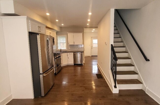 Photo - 1728 N Stillman St