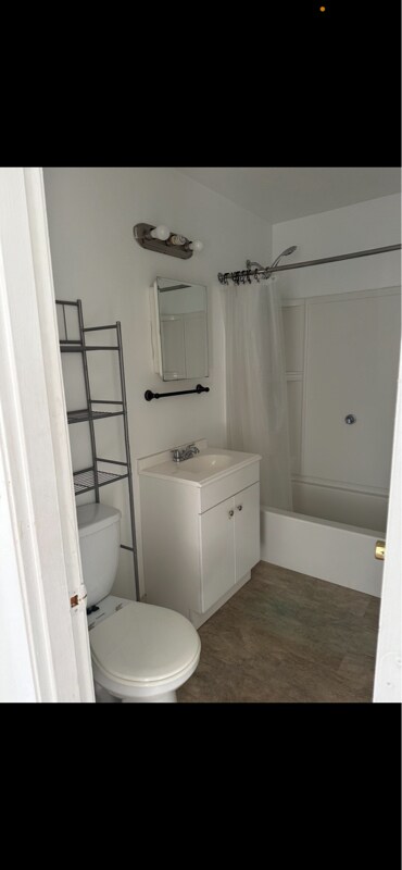 Photo - 128 Church St Unidad 2c