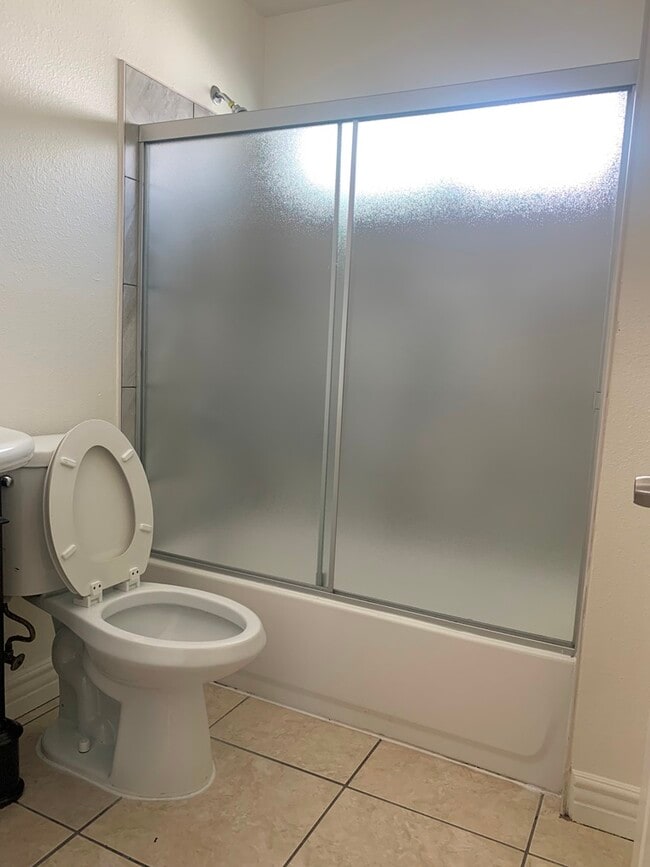 Photo - 139 E 82nd Pl