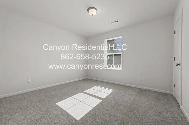 Photo - 213 Pleasant Willow Pl