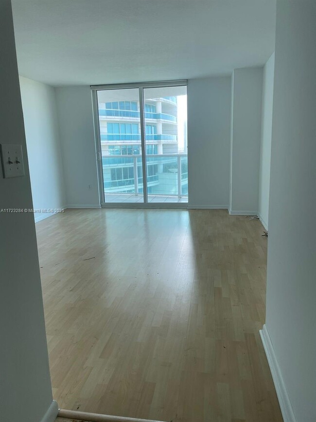 Photo - 2101 Brickell Ave Condominio Unidad 1811