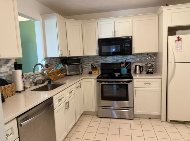 Photo - 185 Manville Hill Rd Unit 302