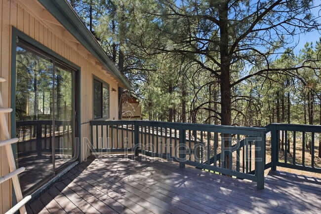 1410 Inverrary Way