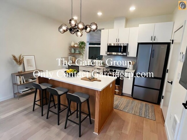 Photo - 3025 SE Division St