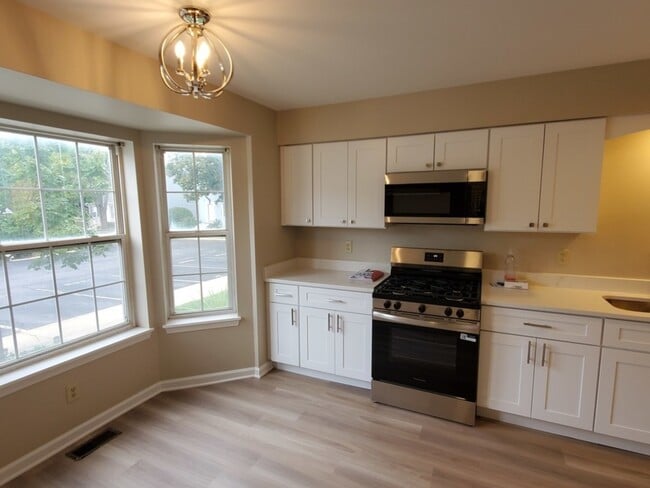 Photo - 1355 Dunham Ct