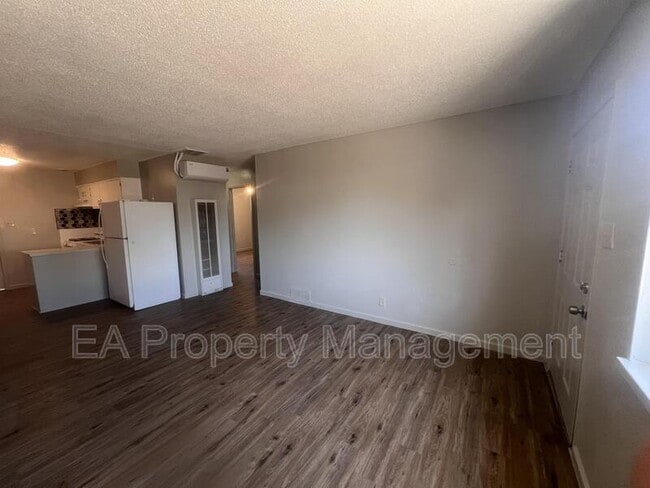 Photo - 419 Dallas St SE Unit 2