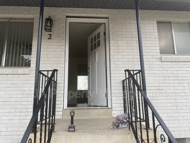 Building Photo - 1428 W 300 N Unit 02