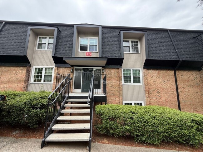 Building Photo - 335 Winding River Dr Unit H