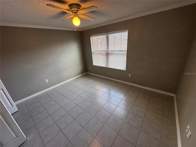 307 Oak Rose Ln Unit 201